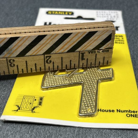 Vintage Stanley House Number 4 Brass Finish 4" Metal Sign NOS Packaged 57-9936 - Picture 4 of 7